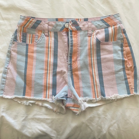 Pastel colored Striped Shorts 4”